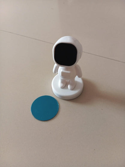 Astronaut Magnetic Car Phone Holder – 360° Rotating Strong Magnetic Car Mount for Secure & Stable Phone Grip (White)